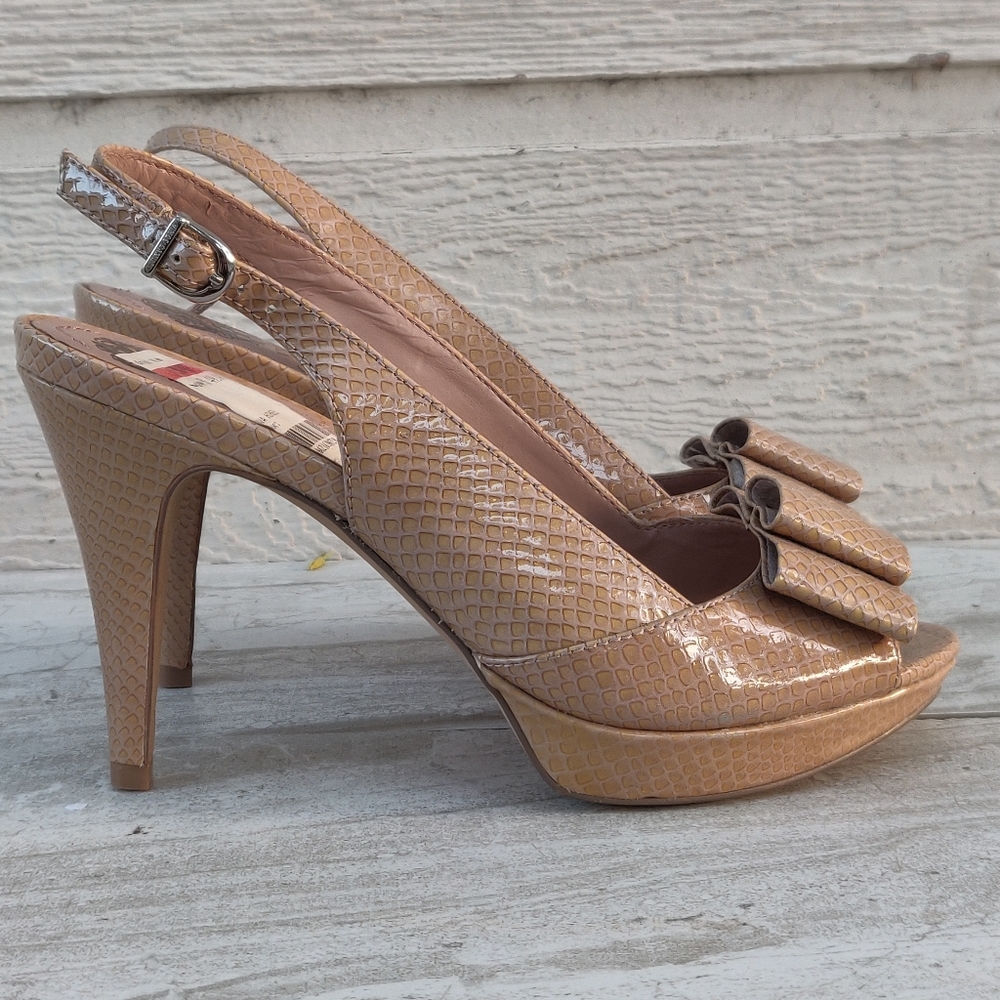 Vince Camuto VC-AVA Size 6.5